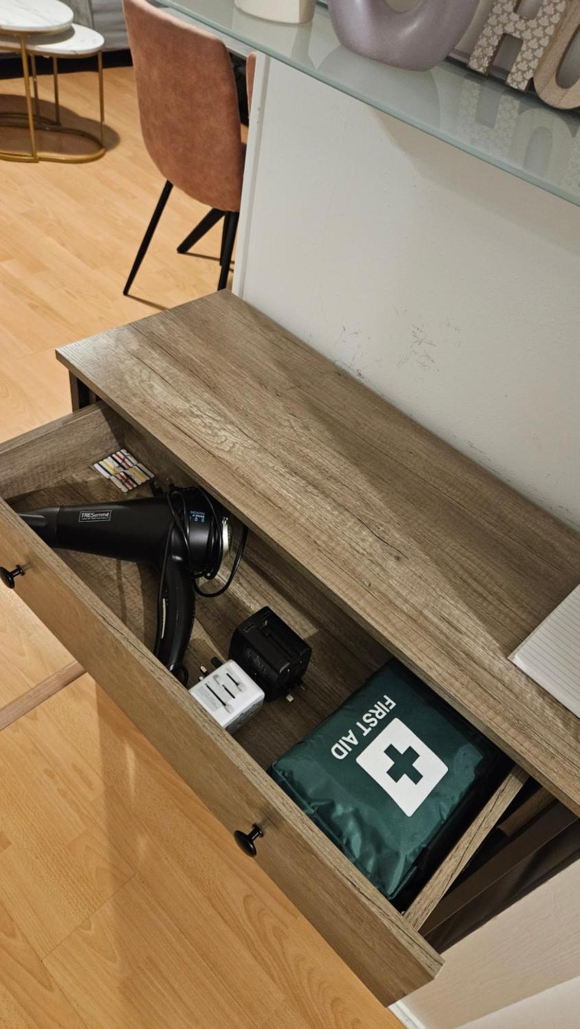 Bright And Spacious One Bedroom Apparment, Free Parking London Bagian luar foto